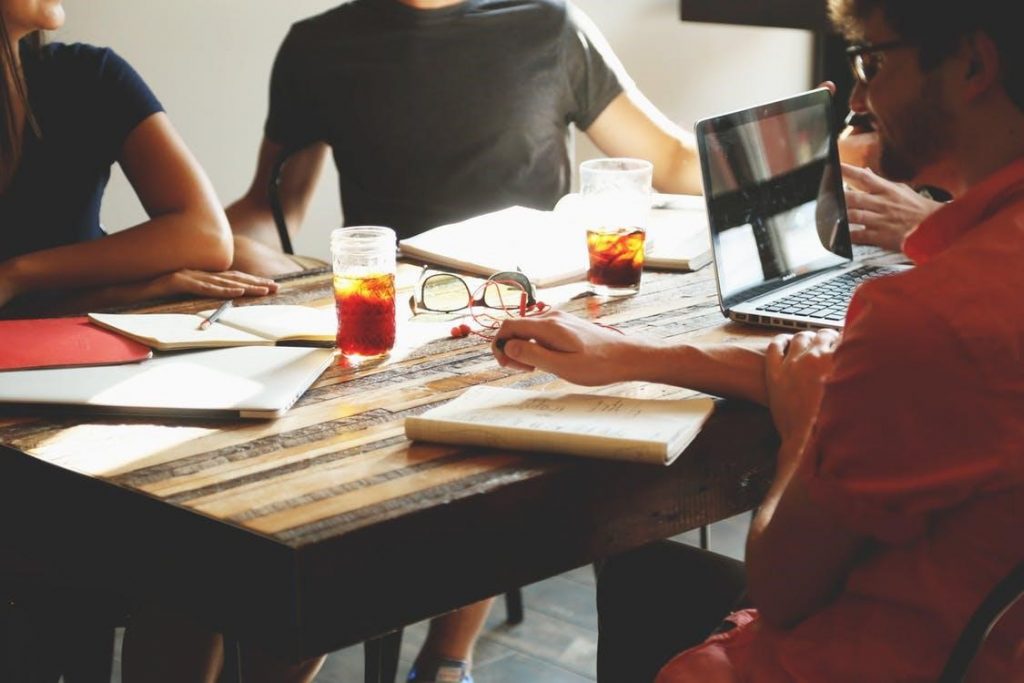 group-discussion-with-laptop